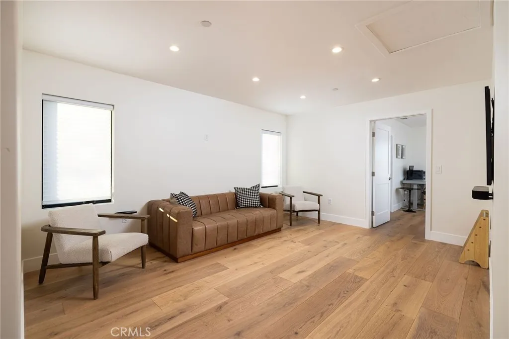 2012 Port Chelsea, Newport Beach, California 92660 home-pic-21