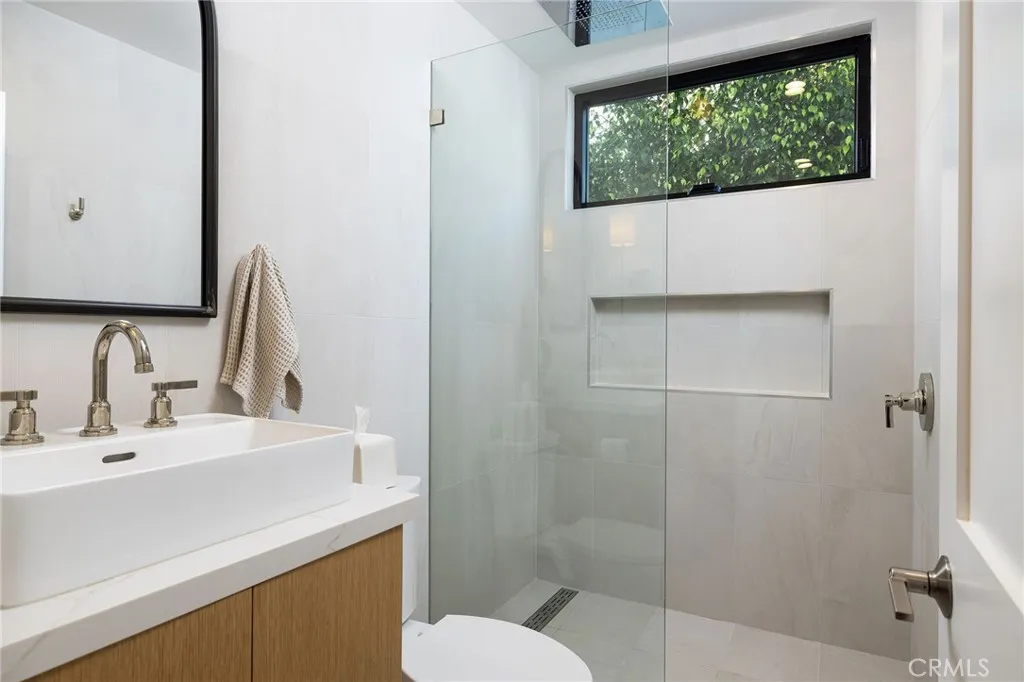 2012 Port Chelsea, Newport Beach, California 92660 home-pic-15