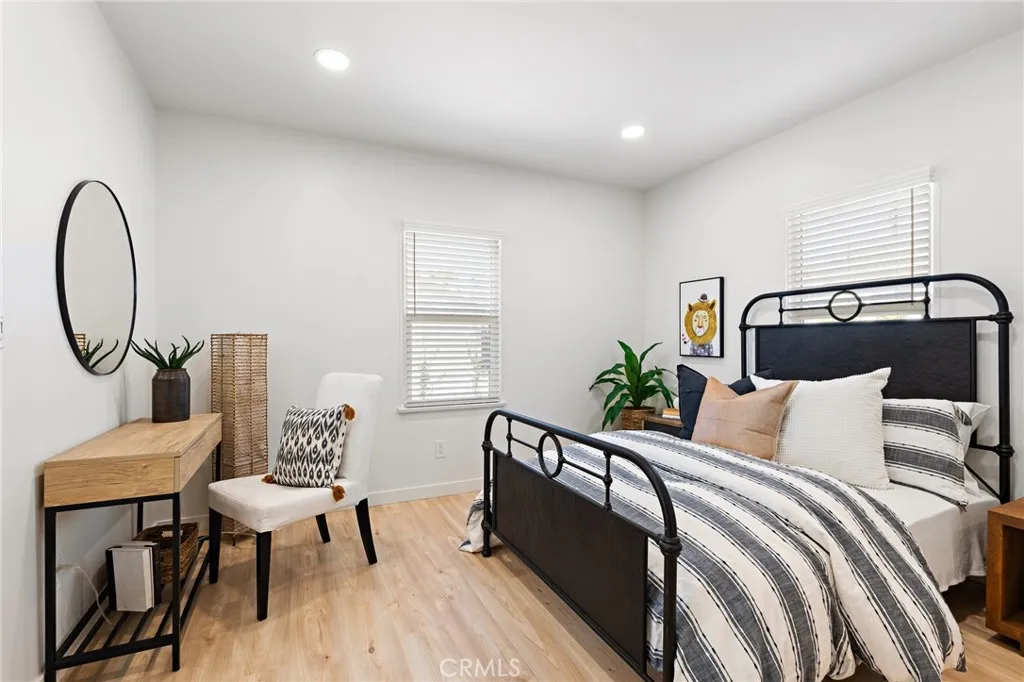 267 Olive Street, Claremont, California 91711 home-pic-14