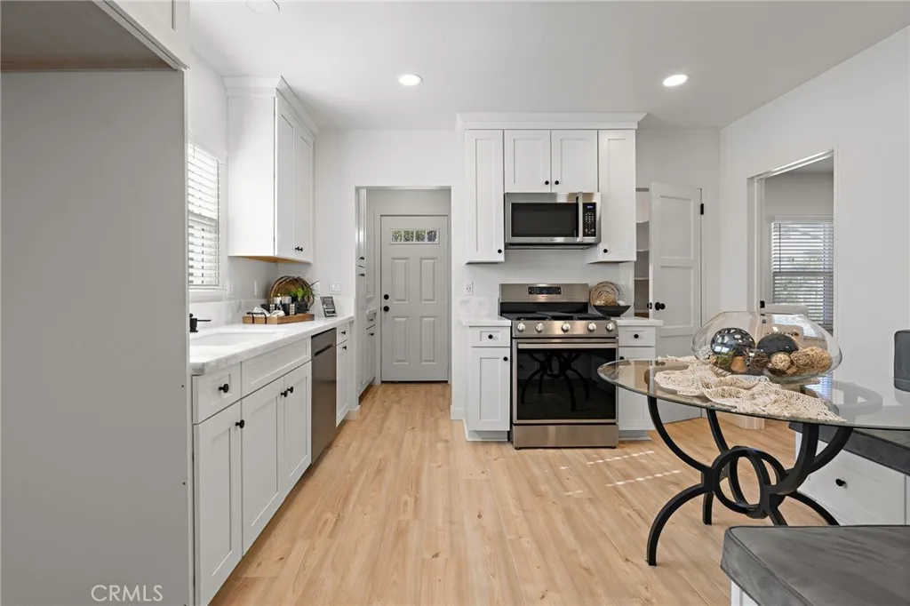 267 Olive Street, Claremont, California 91711 home-pic-8