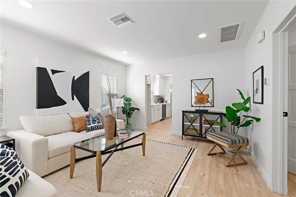 267 Olive Street, Claremont, California 91711 home-pic-5