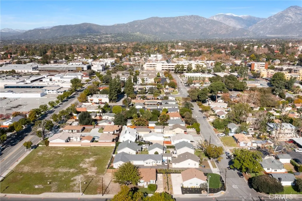 267 Olive Street, Claremont, California 91711 home-pic-61