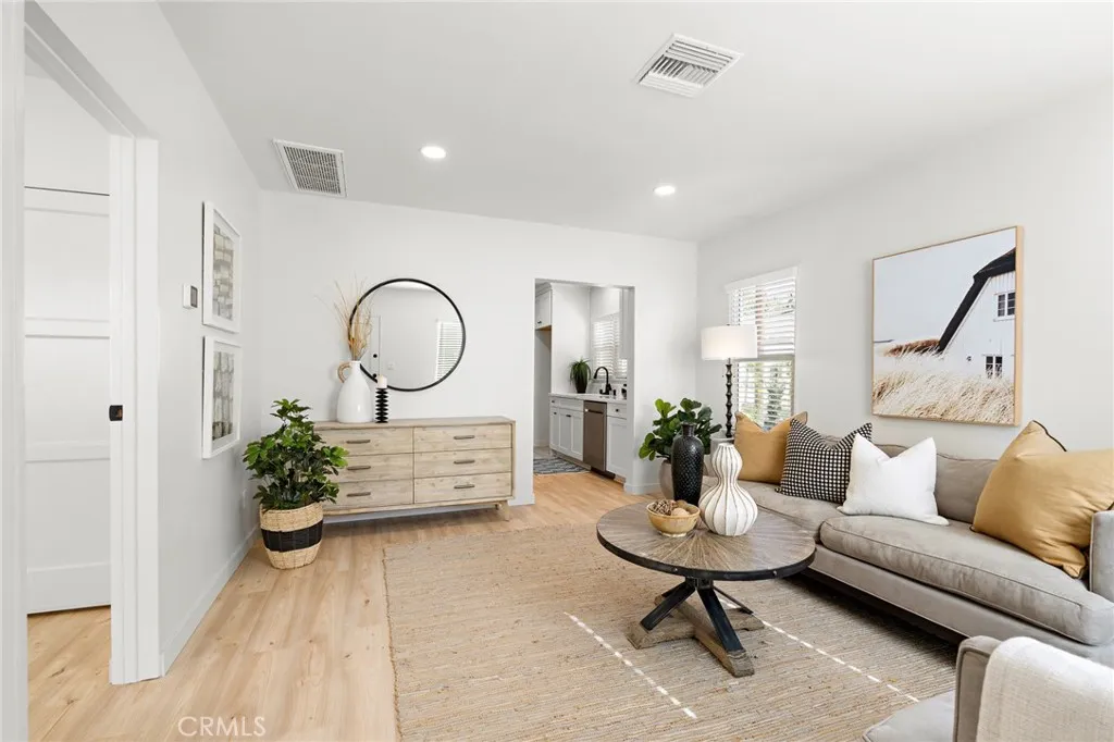 267 Olive Street, Claremont, California 91711 home-pic-40