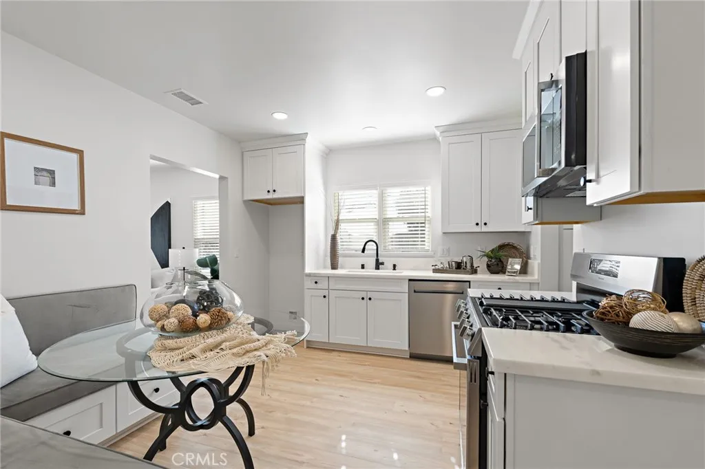 267 Olive Street, Claremont, California 91711 home-pic-11