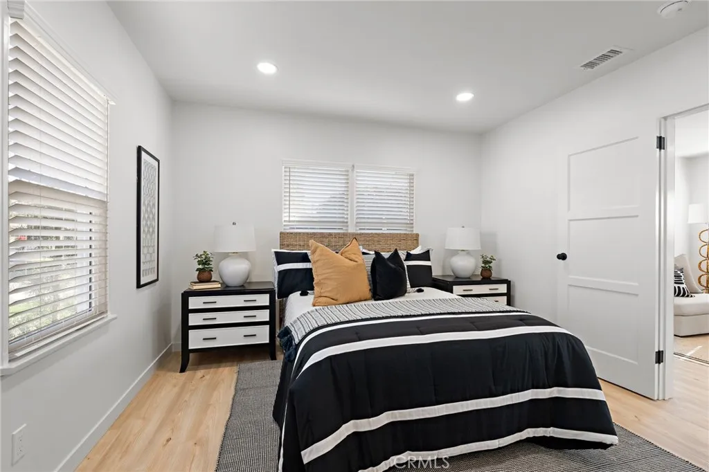 267 Olive Street, Claremont, California 91711 home-pic-21