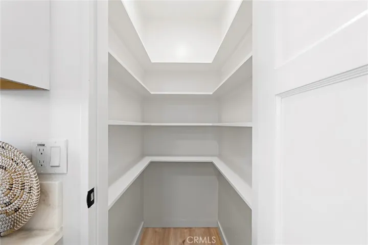 Residence 1- walk in pantry