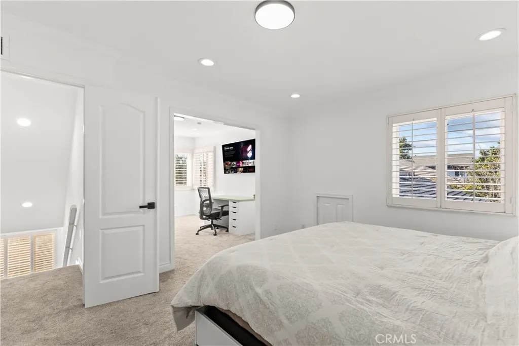 2624 S Griset, Santa Ana, California 92704 home-pic-22