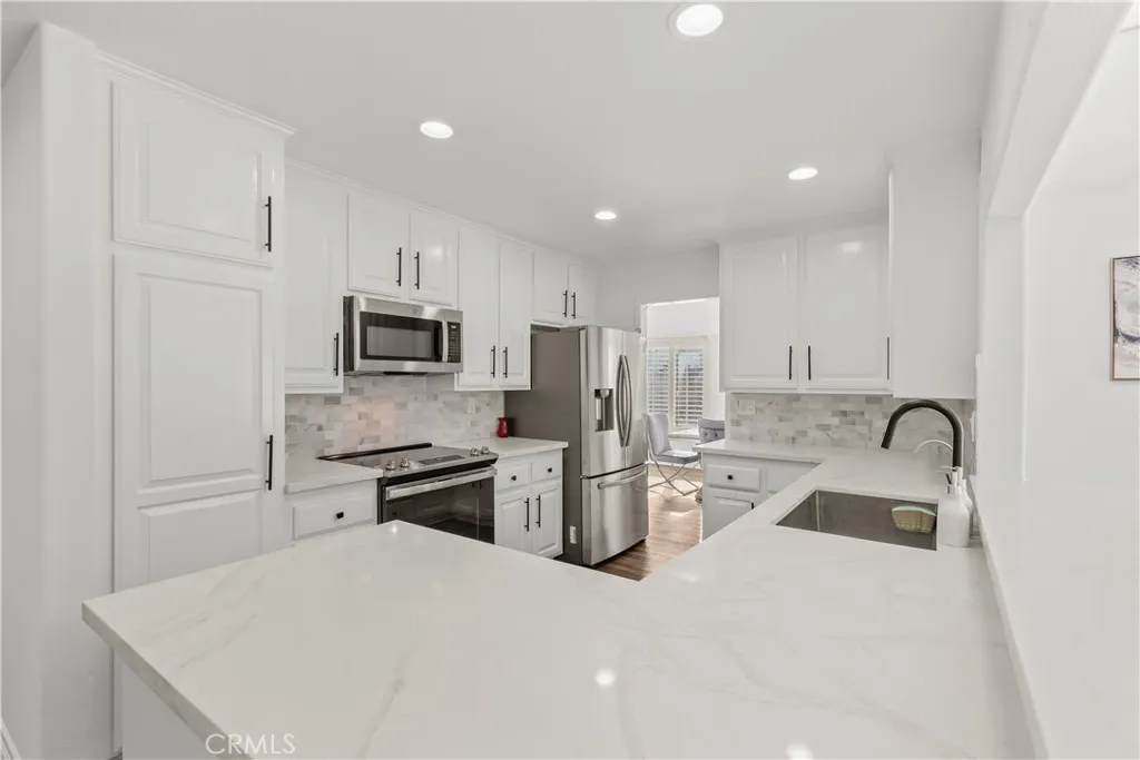 2624 S Griset, Santa Ana, California 92704 home-pic-8