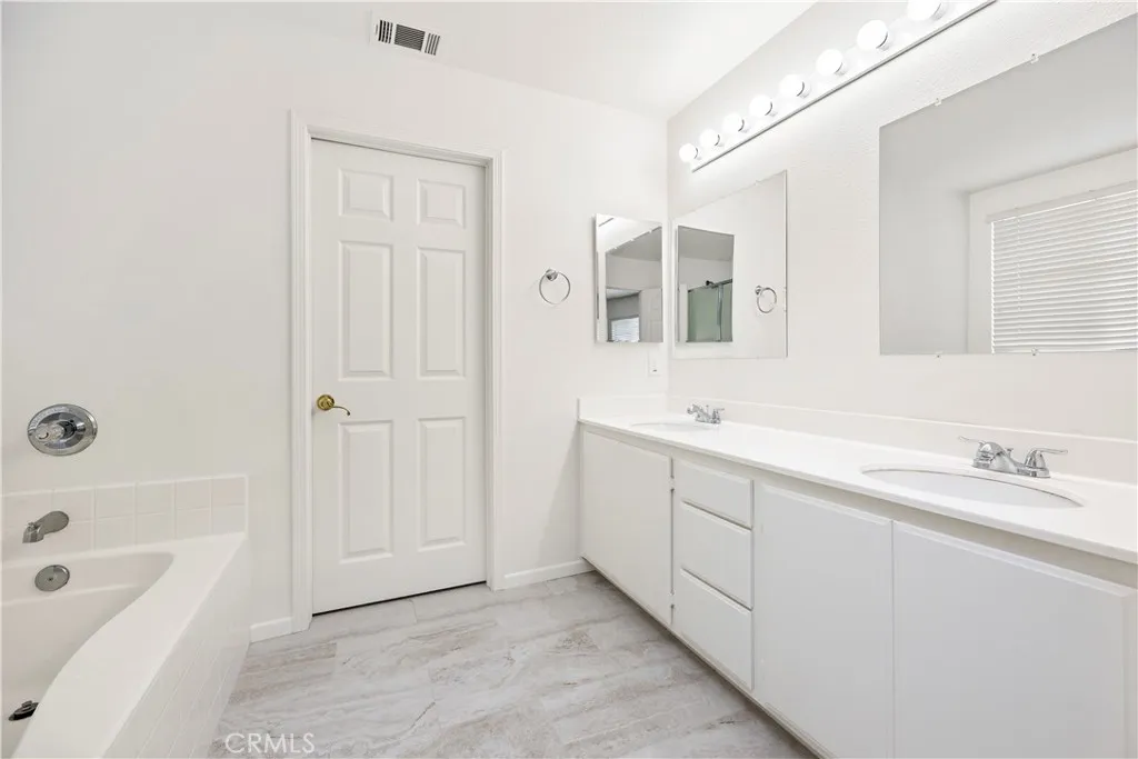 469 Memphis Court, Hemet, California 92545 home-pic-24