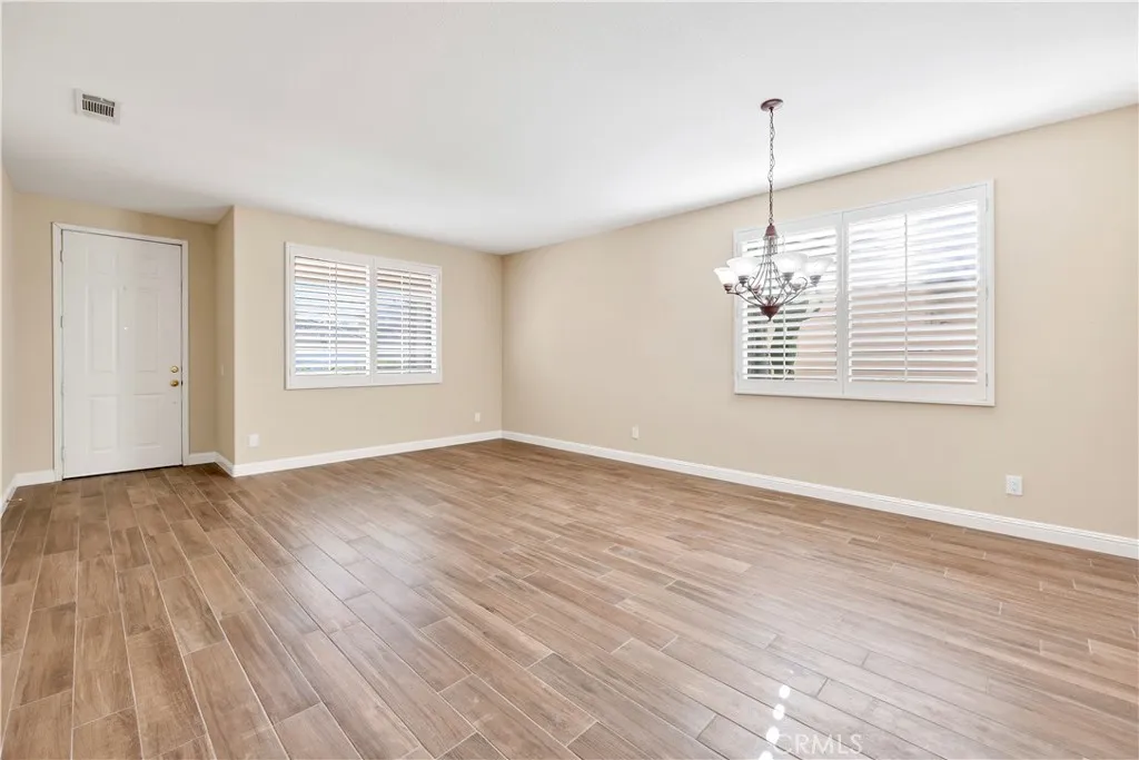 469 Memphis Court, Hemet, California 92545 home-pic-5