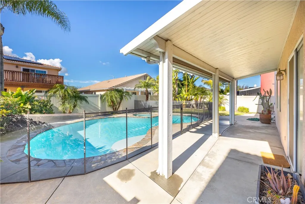 469 Memphis Court, Hemet, California 92545 home-pic-32