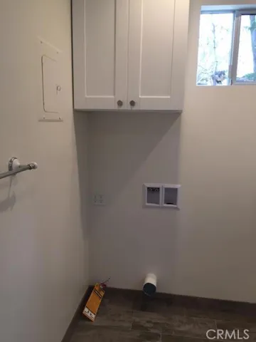 WASHER AND DRYER HOOK UP