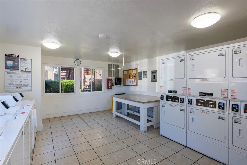 1076 B Cabrillo Park Drive C, Santa Ana, California 92701 home-pic-42