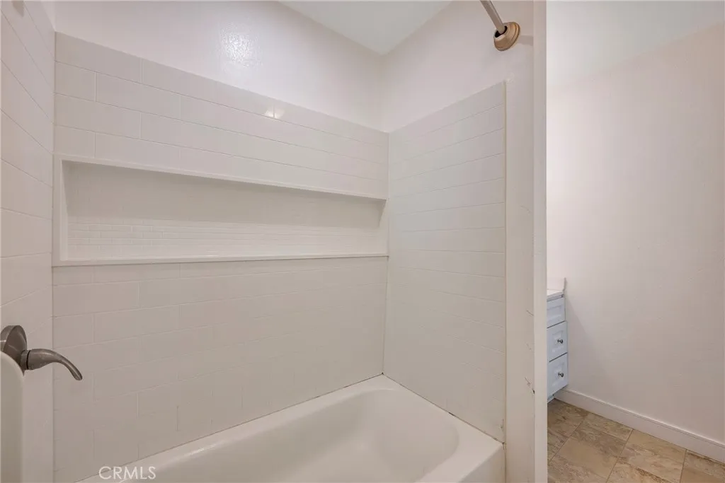1076 B Cabrillo Park Drive C, Santa Ana, California 92701 home-pic-21