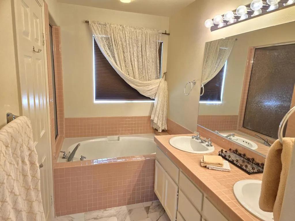 29597 E Trancas Drive, Cathedral City, California 92234 home-pic-19