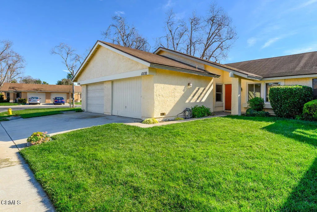 17132 Village 17, Camarillo, California 93012 home-pic-1