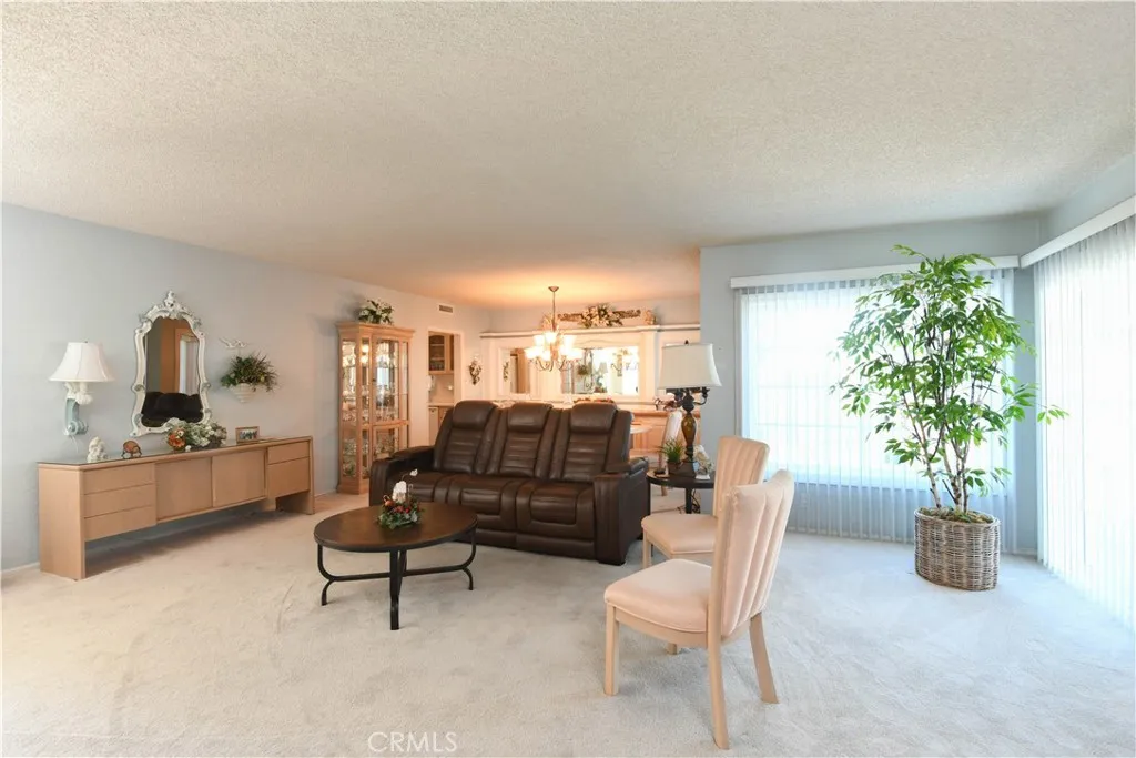 1417 E Verness, West Covina, California 91791 home-pic-4