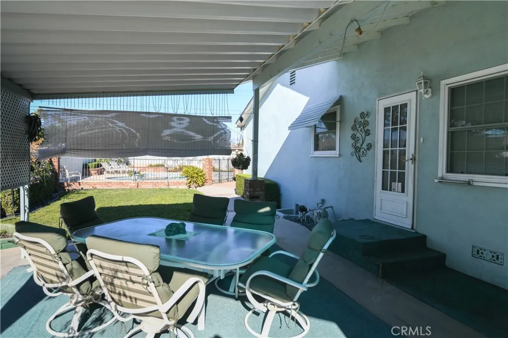 1417 E Verness, West Covina, California 91791 home-pic-22