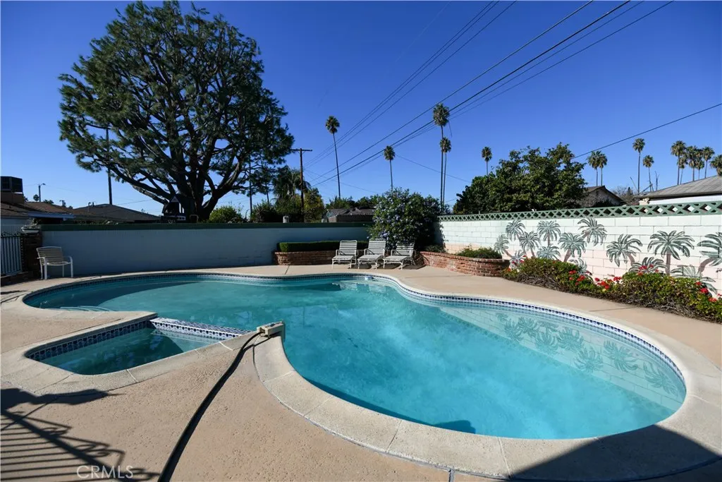 1417 E Verness, West Covina, California 91791 home-pic-2