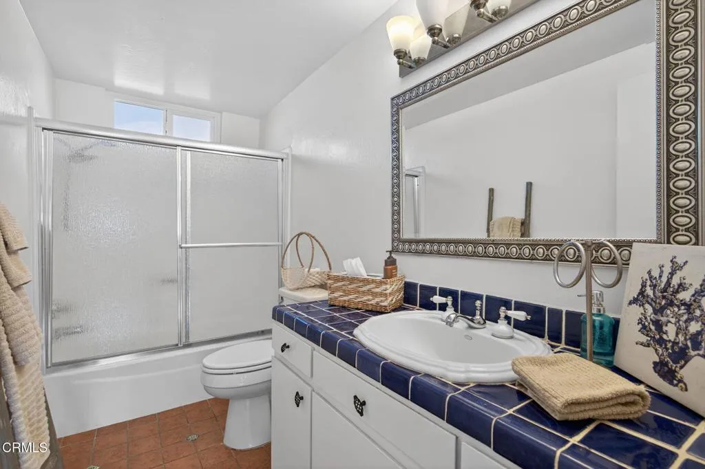 137 Santa Monica Avenue, Oxnard, California 93035 home-pic-28