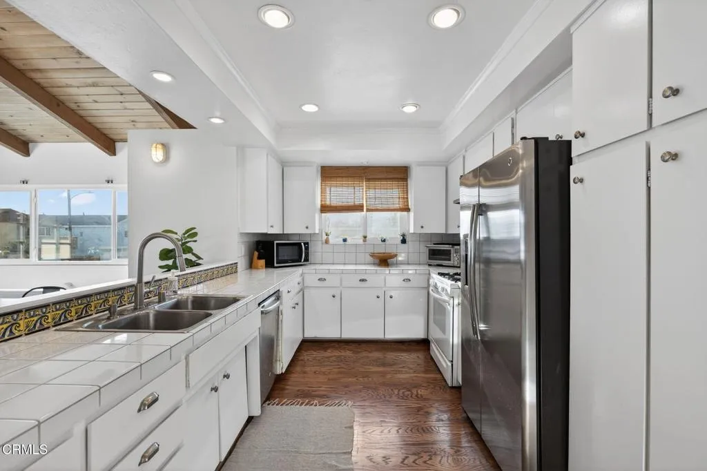 137 Santa Monica Avenue, Oxnard, California 93035 home-pic-20