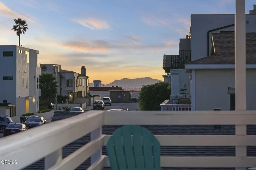 137 Santa Monica Avenue, Oxnard, California 93035 home-pic-2