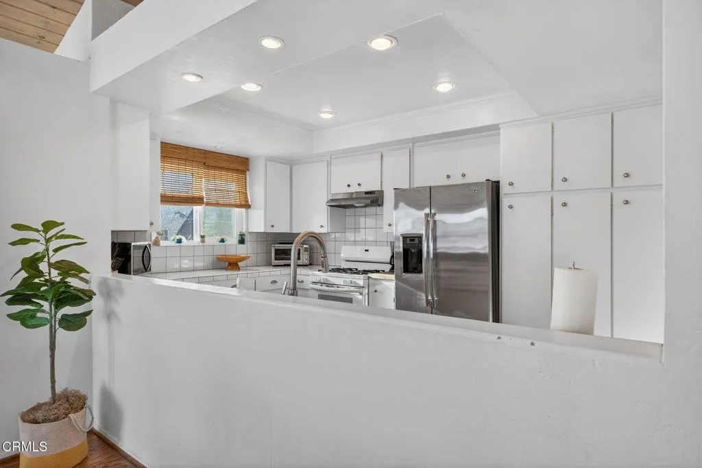 137 Santa Monica Avenue, Oxnard, California 93035 home-pic-16