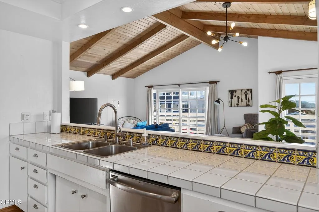 137 Santa Monica Avenue, Oxnard, California 93035 home-pic-21