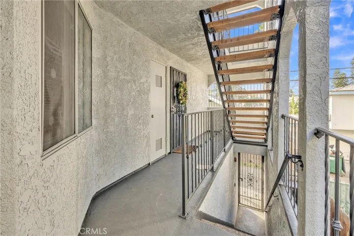 1061 Dawson, Long Beach, California 90804
