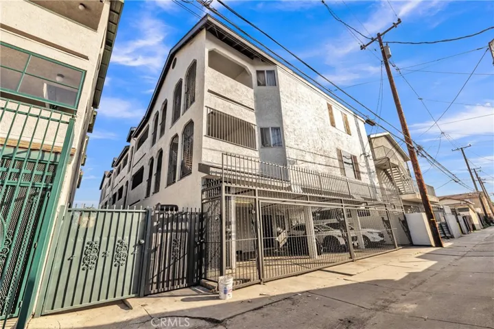 1061 Dawson, Long Beach, California 90804
