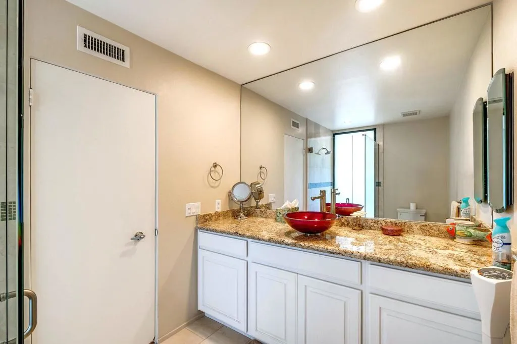 70 Columbia Drive, Rancho Mirage, California 92270 home-pic-25