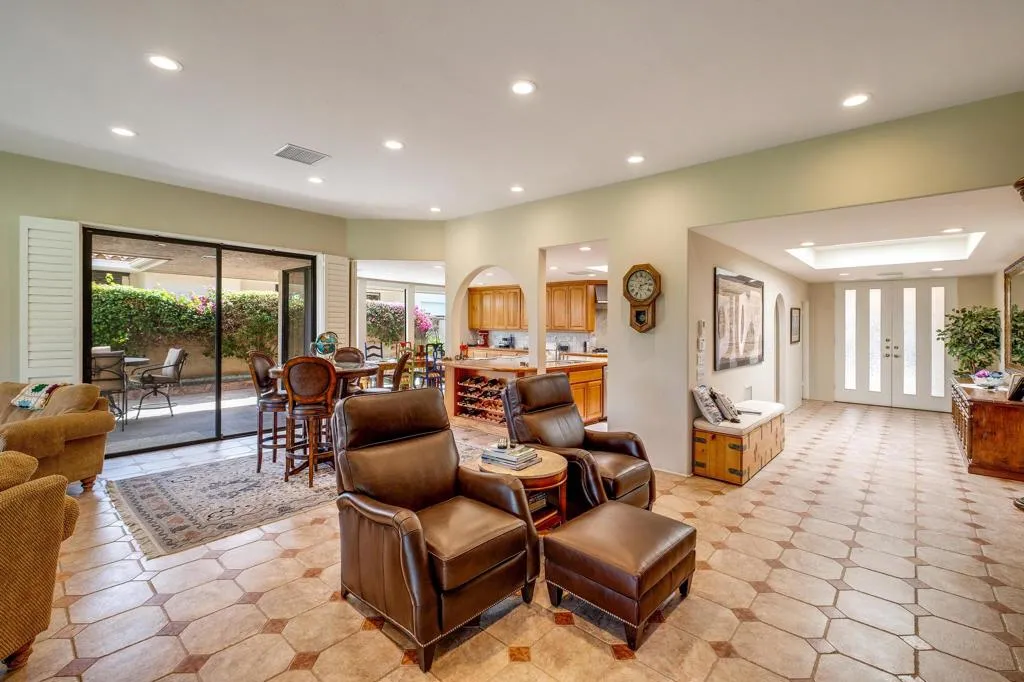 70 Columbia Drive, Rancho Mirage, California 92270 home-pic-9
