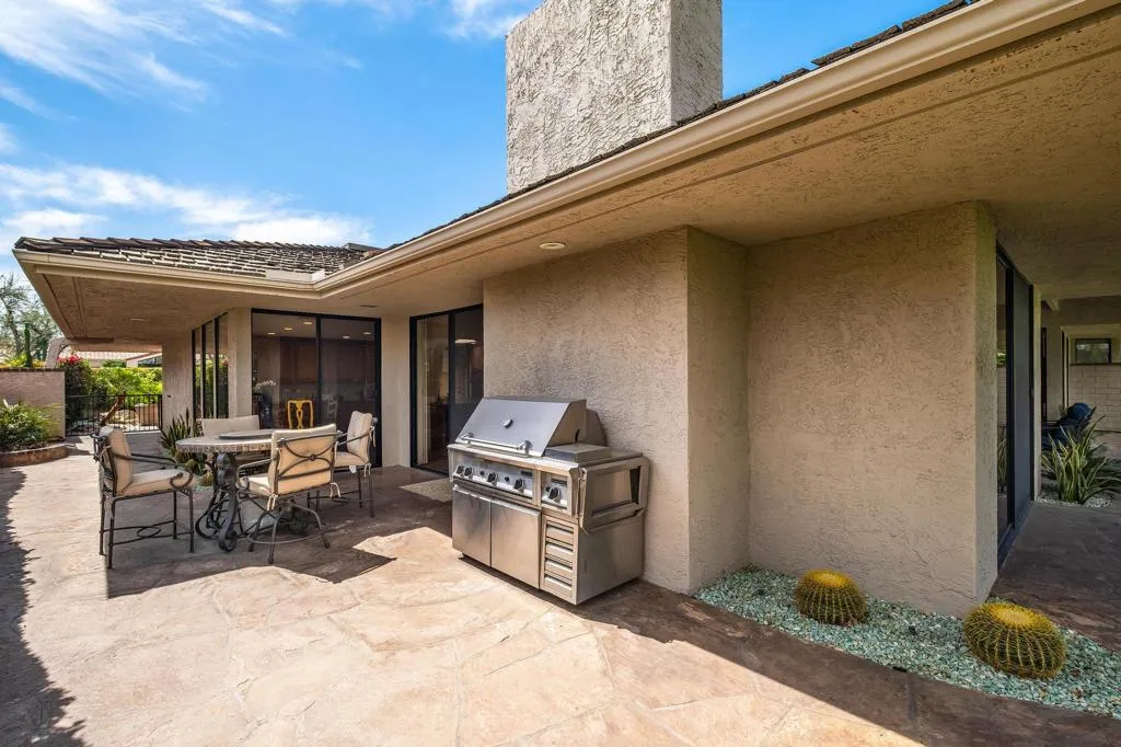 70 Columbia Drive, Rancho Mirage, California 92270 home-pic-36