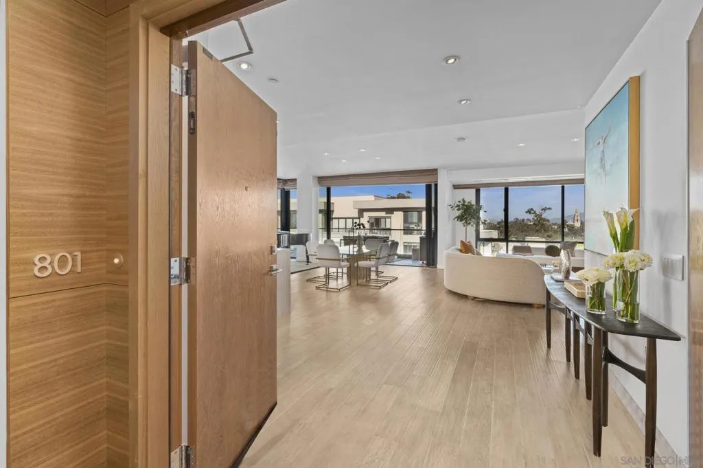 2604 5th Ave 801, San Diego, California 92103 home-pic-8