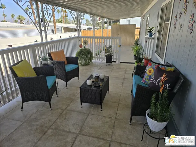 porch pic 1