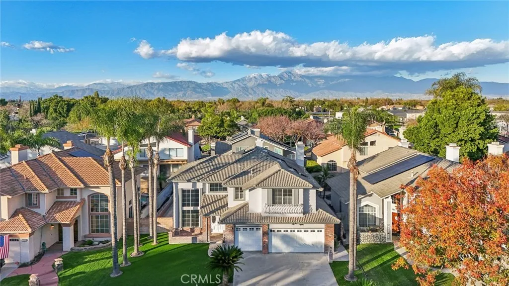 6594 Manzanita Court, Chino, California 91710 home-pic-3