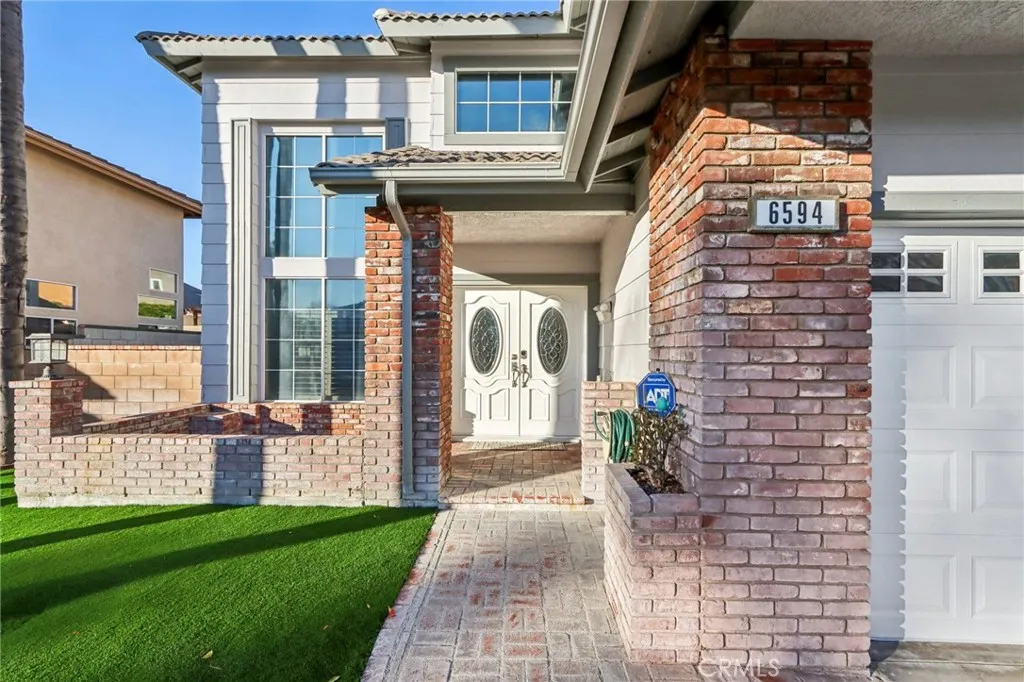 6594 Manzanita Court, Chino, California 91710 home-pic-4