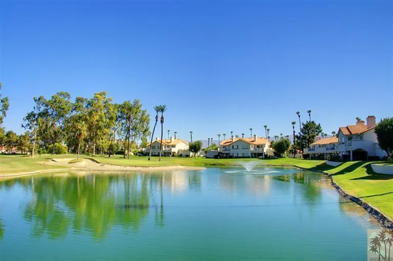 223 Desert Falls Drive E, Palm Desert, California 92211 home-pic-37