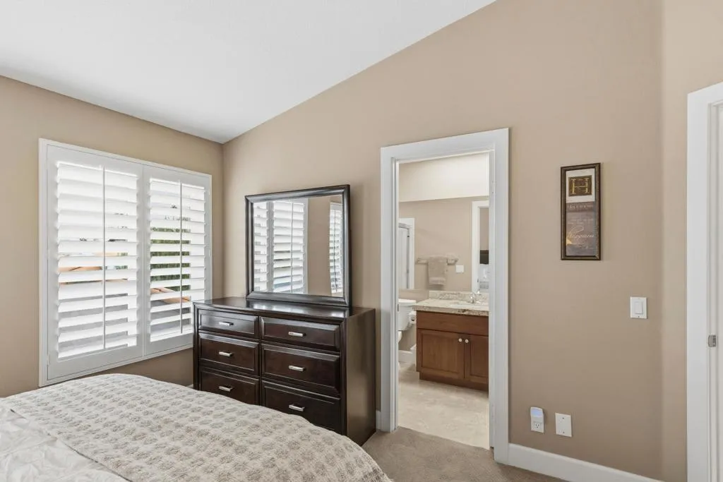 223 Desert Falls Drive E, Palm Desert, California 92211 home-pic-29