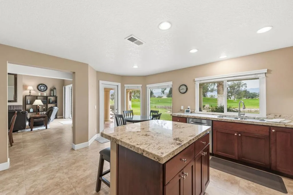 223 Desert Falls Drive E, Palm Desert, California 92211 home-pic-14
