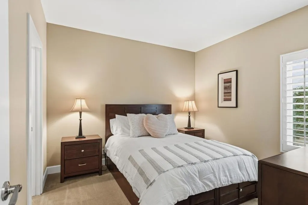 223 Desert Falls Drive E, Palm Desert, California 92211 home-pic-17