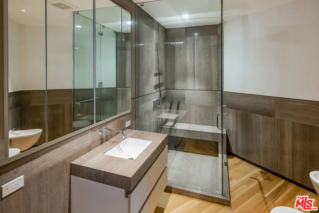 1120 El Retiro Way, Beverly Hills, California 90210 home-pic-21