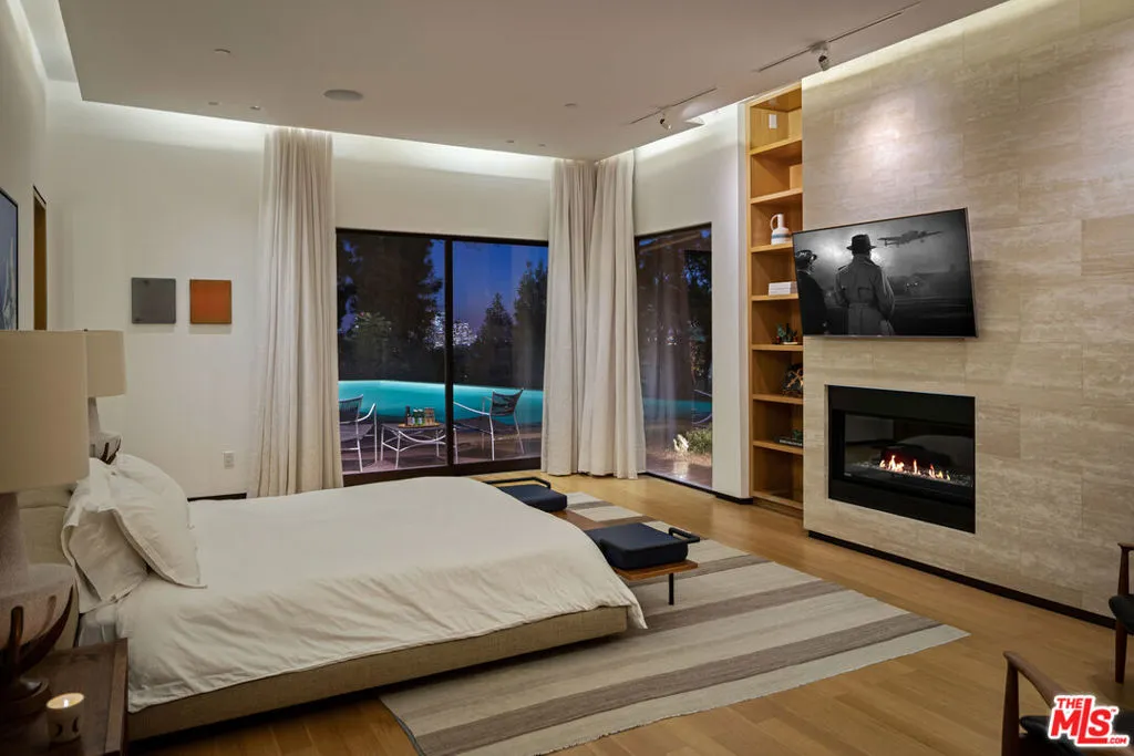 1120 El Retiro Way, Beverly Hills, California 90210 home-pic-14