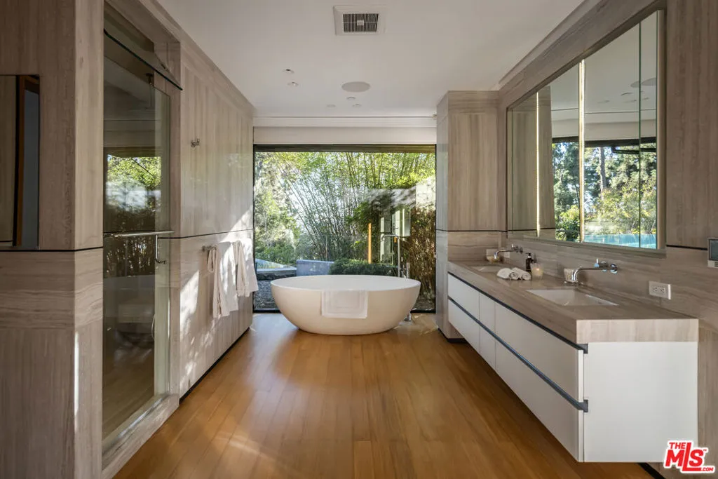 1120 El Retiro Way, Beverly Hills, California 90210 home-pic-13