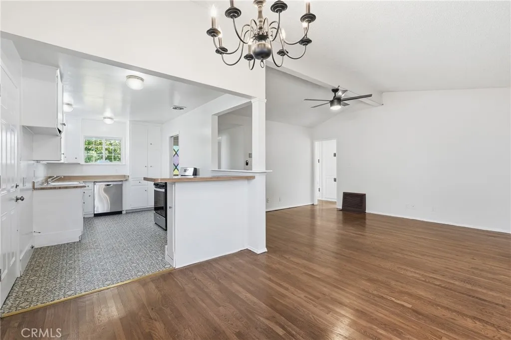 20021 Saltee Avenue, Torrance, California 90503 home-pic-12