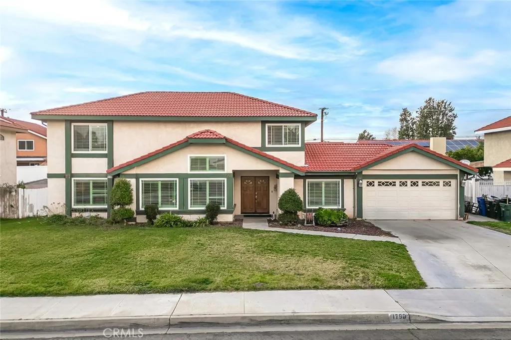 1790 N Encina, Rialto, California 92376 home-pic-1