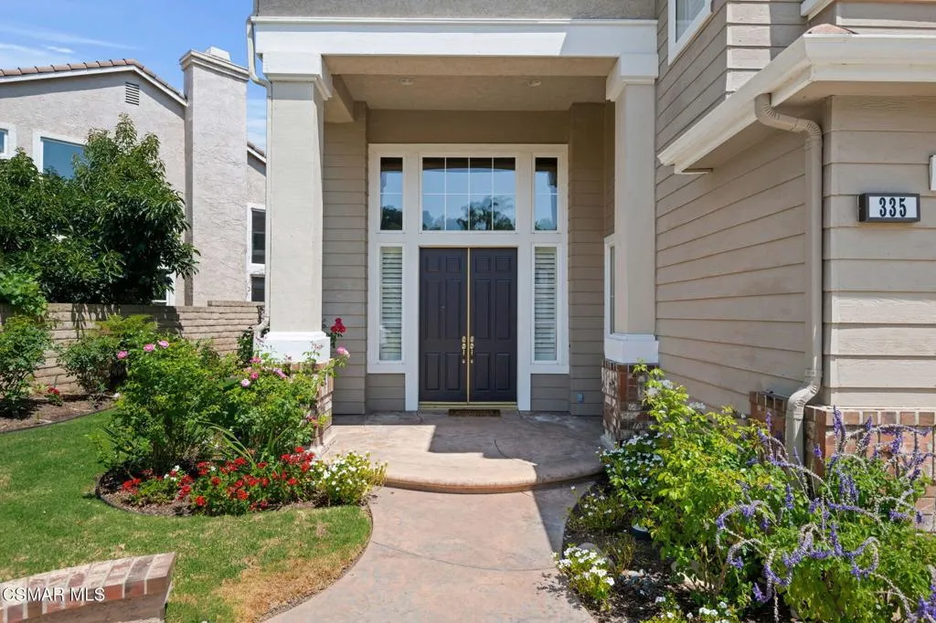 335 Kitetail Street, Simi Valley, California 93065 home-pic-4