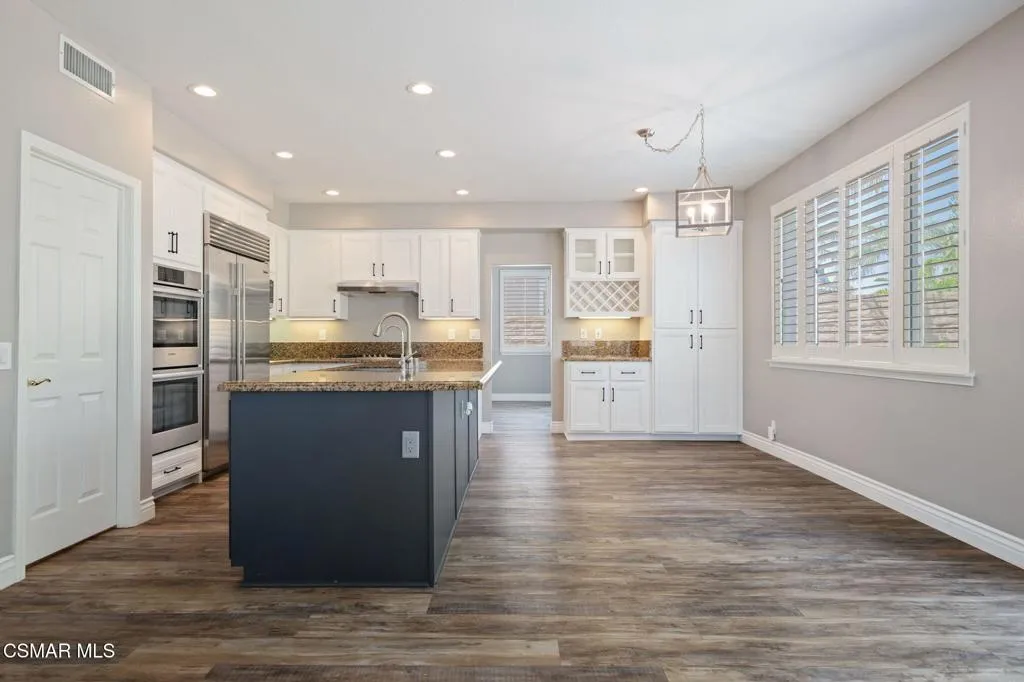 335 Kitetail Street, Simi Valley, California 93065 home-pic-14