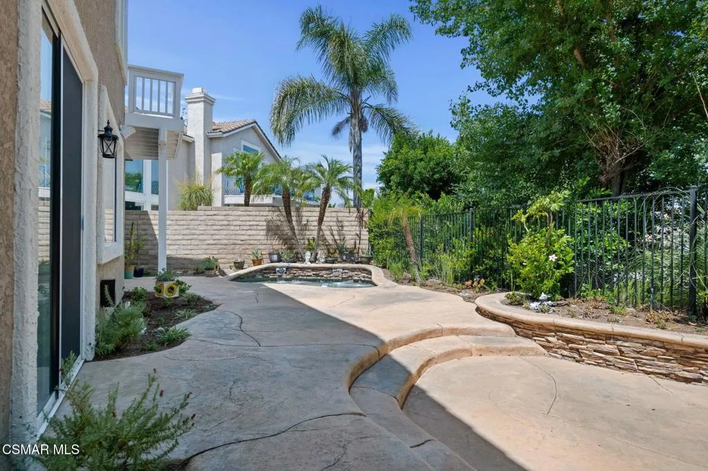 335 Kitetail Street, Simi Valley, California 93065 home-pic-20