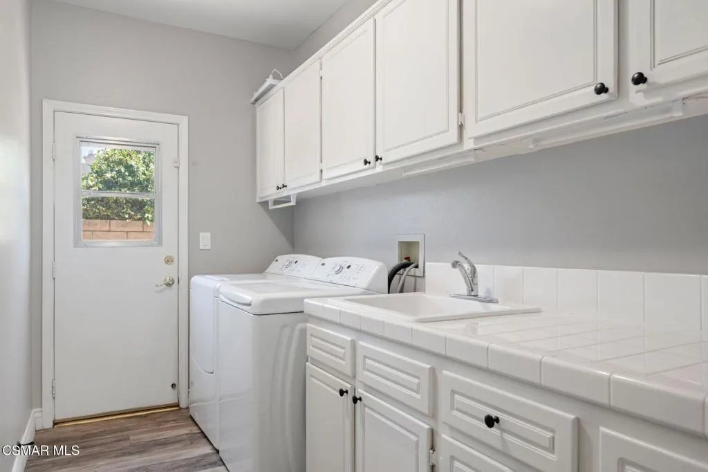 335 Kitetail Street, Simi Valley, California 93065 home-pic-45